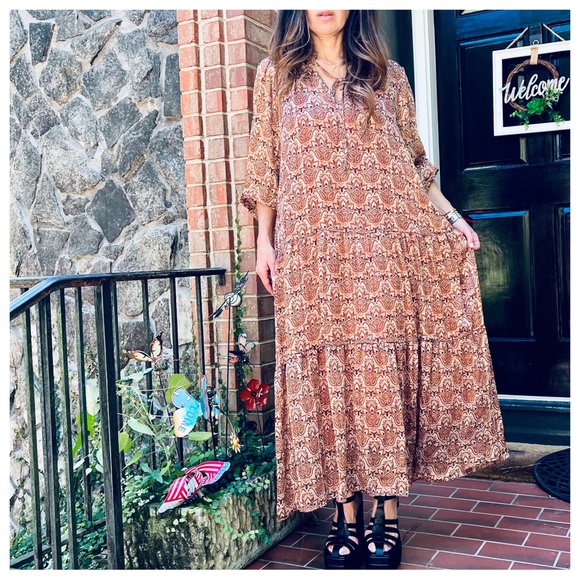 13 Beautiful Fabulous Geometric Printed Long sleeve dress - Picture 3 of 9